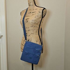 NWOT Kipling Blue Crossbody